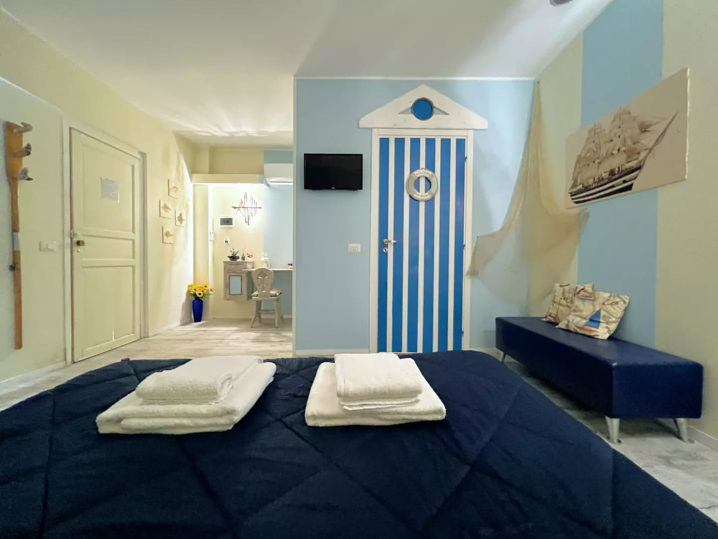 Adriatica room — overall view